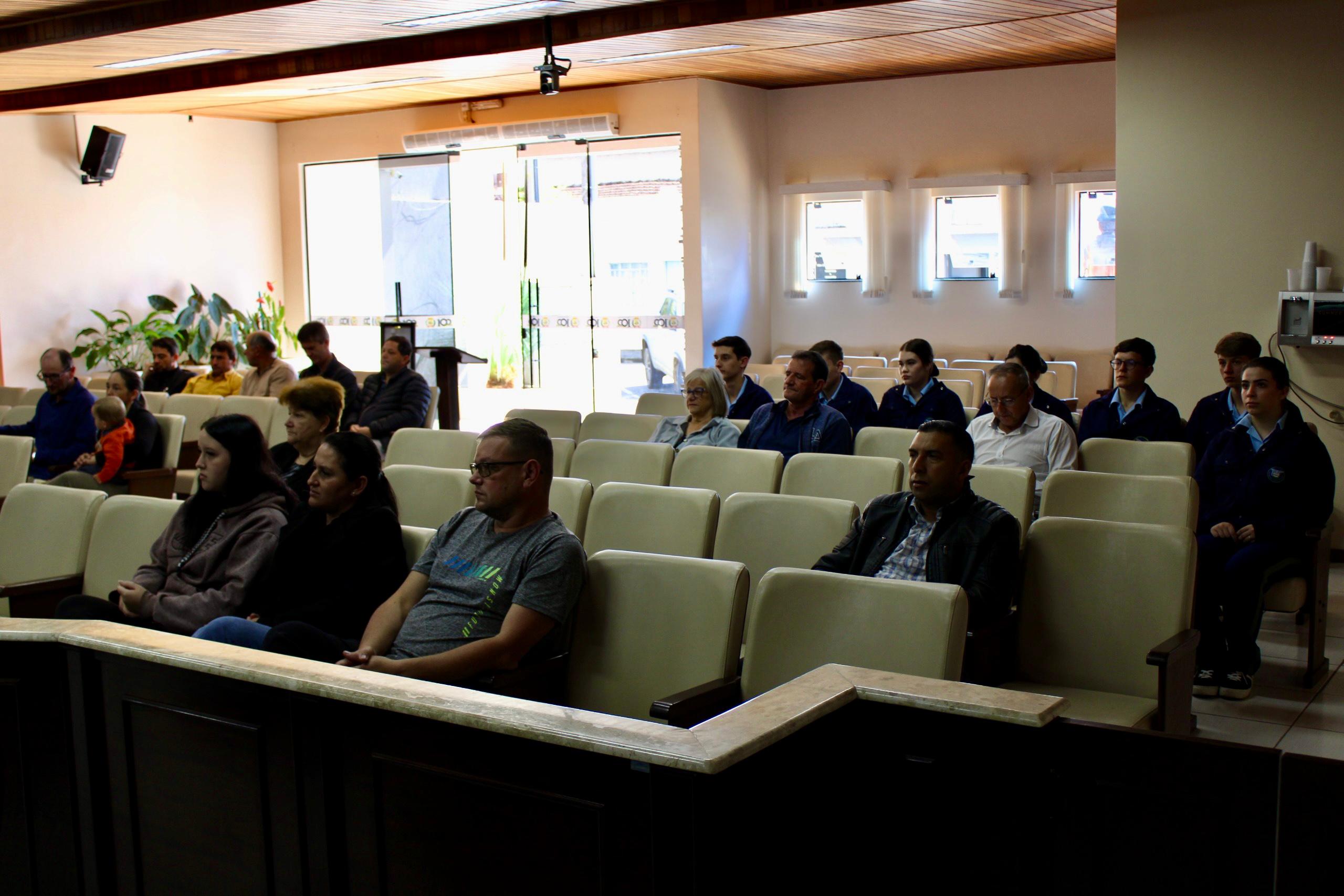 WhatsApp Image 2025-09-09 at 15.30.35 (1).jpeg