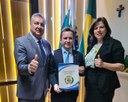 Presidente da Câmara Municipal de Rio Azul e Vereadora Ana Rita Boni Cumprem Agenda em Brasília em Busca de Recursos para o Município